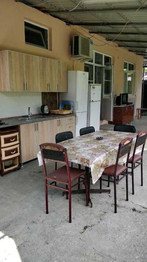 Tikhaya Gavan Guest House Gagra Exteriér fotografie